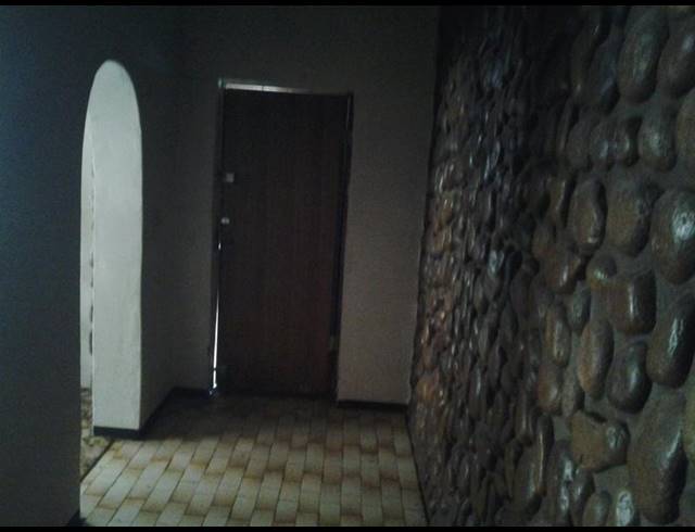 FARM FOR SALE IN ROOSSENEKAL AH